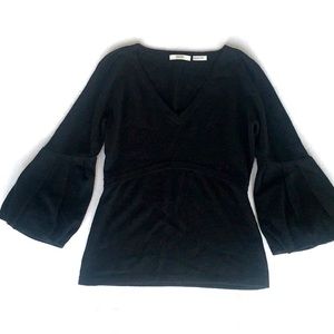 NEIMAN MARCUS | Black Cashmere V-Neck Sweater L
